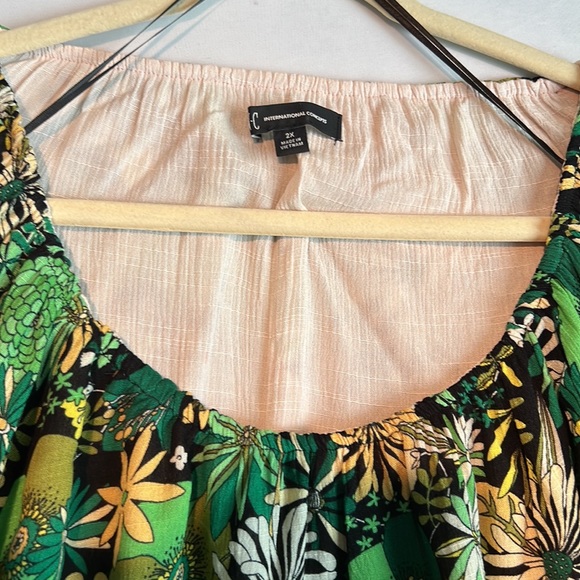 International Concepts Blouse Floral Scoop Neck long sleeve size 2x - Picture 2 of 5